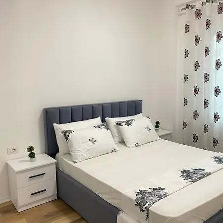 Kurti ,golem Apartmán Golem (Tirana)
