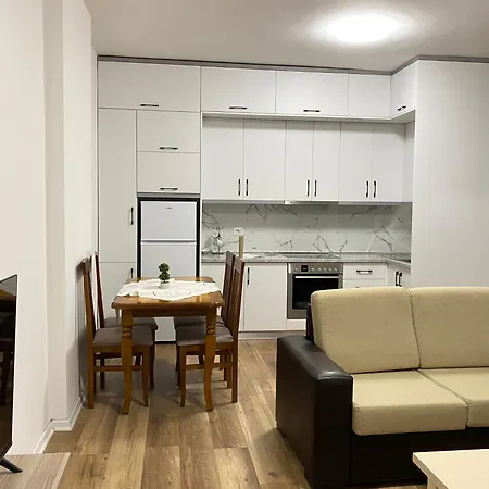Apartmán Kurti ,golem Golem (Tirana)