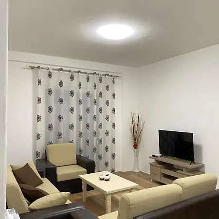 Apartmán Kurti ,golem Golem (Tirana)